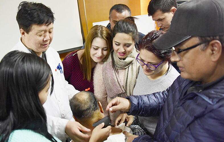 亚欧国家保健技术培训班在北京中医医院开班